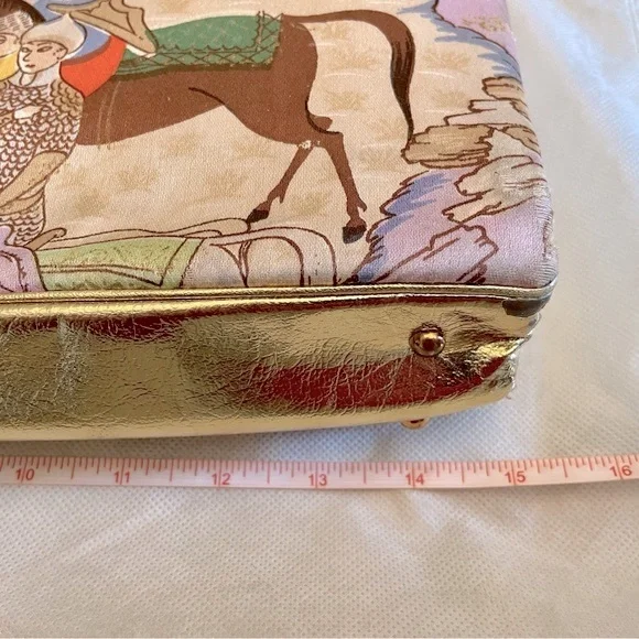 Rosart Vintage Oriental Scene Fabric Rectangle Handbag with Gold Leather Accents - Picture 12 of 16
